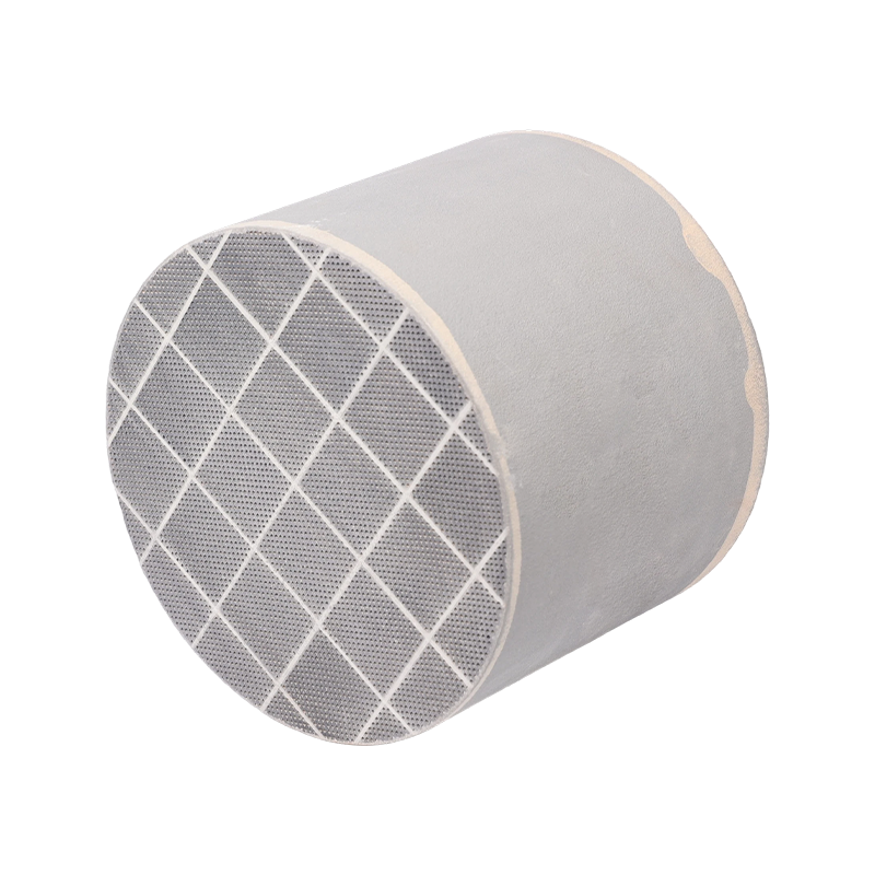 Катализатор SCR на основе карбида кремния (SiC)