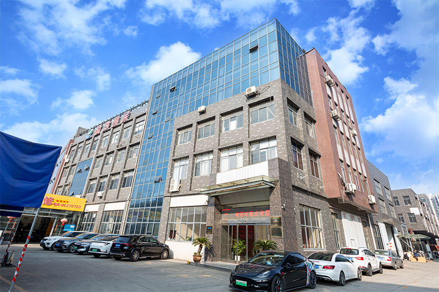 Фабричный экстерьер